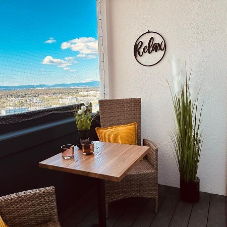 Fewo Sky21 * Langen Exklusives Appartment Vollausstattung / Zentrale Lage *Neu* Exterior photo