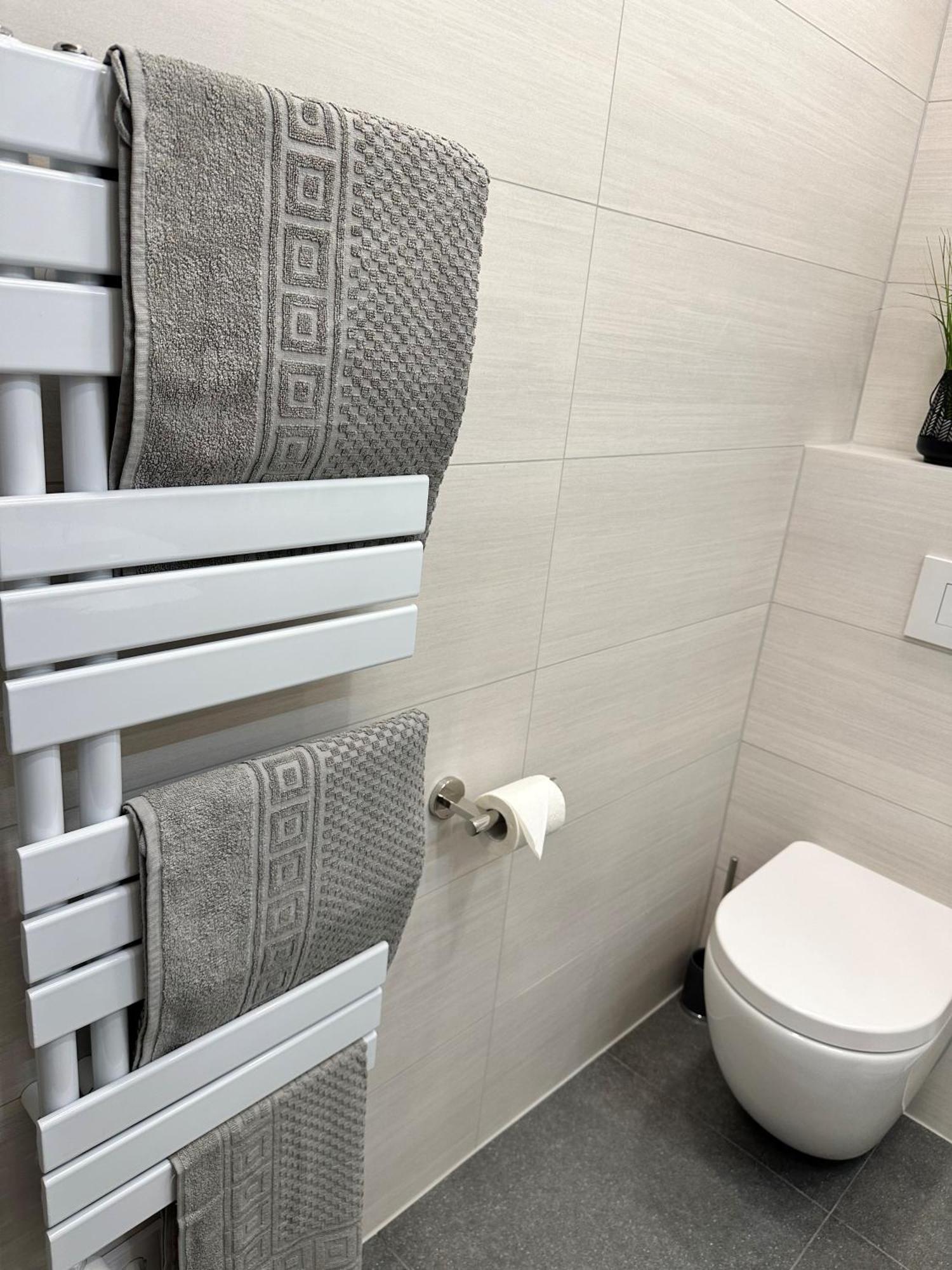 Fewo Sky21 * Langen Exklusives Appartment Vollausstattung / Zentrale Lage *Neu* Exterior photo